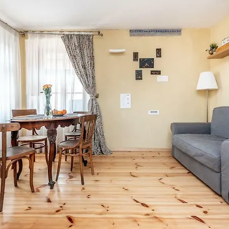 Angel House Vilnius, 6 *